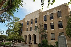 The Moore County Courthouse in Dumas
